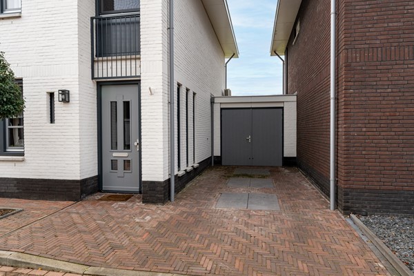 Medium property photo - De Klompenmaker 34, 4284 VZ Rijswijk (Nb)